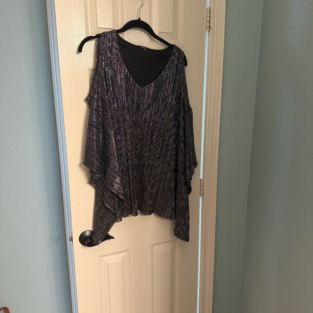 Onyx Black Top with Iridescent Metallic Stripes